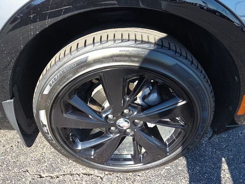 Used 2022 Buick Envision Essence w/ Technology Package II image 10