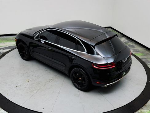 Used 2016 Porsche Macan S image 33