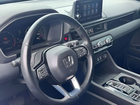 Used 2024 Honda Pilot EX-L image 15