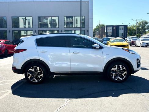 Used 2022 Kia Sportage EX w/ EX Technology Package image 7