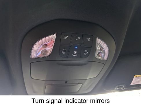 Used 2025 Chrysler Pacifica Select FWD image 43