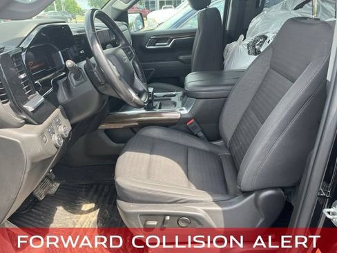 Used 2023 Chevrolet Silverado 1500 RST w/ Z71 Off-Road Package AWD/4WD image 10
