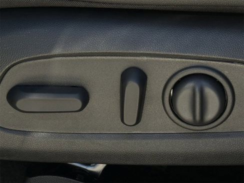 New 2026 Chevrolet Trax ACTIV w/ Sunroof Package image 25