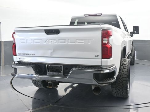 Used 2024 Chevrolet Silverado 2500 LT image 5