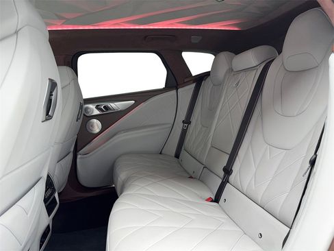 Used 2023 BMW XM image 39