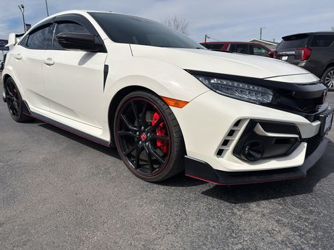 Used 2021 Honda Civic Type R image 4
