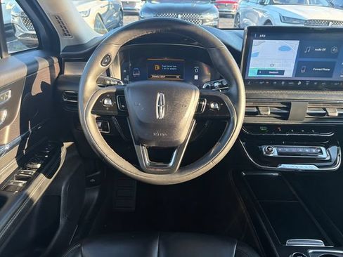 Used 2024 Lincoln Corsair AWD image 16