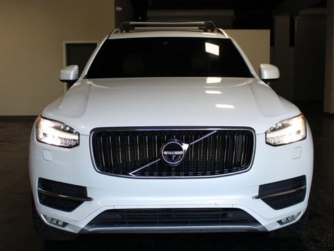 Used 2017 Volvo XC90 T6 Momentum w/ Vision Package AWD/4WD image 7