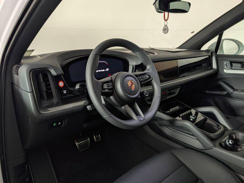 New 2026 Porsche Cayenne S AWD/4WD image 4