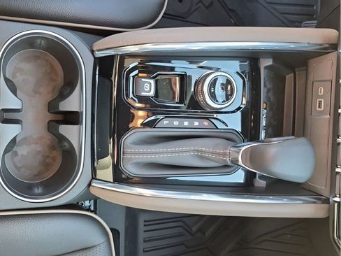 New 2026 GMC Canyon Denali w/ LPO, Denali Black Edition AWD/4WD image 44