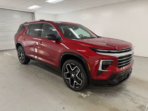 New 2026 Chevrolet Traverse High Country image 3