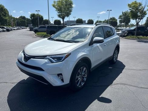 Used 2018 Toyota RAV4 Limited FWD image 2