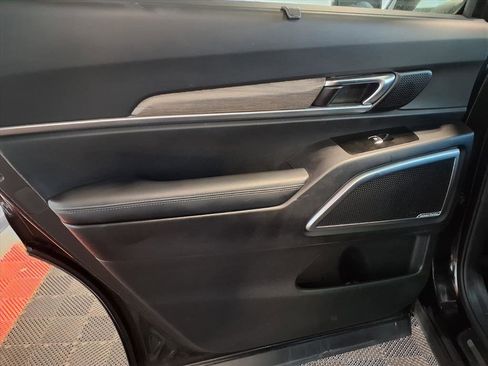 Used 2022 Kia Telluride SX image 17