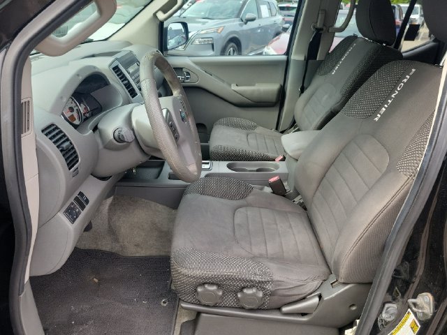 Used 2012 Nissan Frontier SV w/ Sport Appearance Pkg RWD image 17