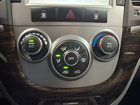 Used 2010 Hyundai Santa Fe GLS w/ Premium Pkg 2 FWD image 21