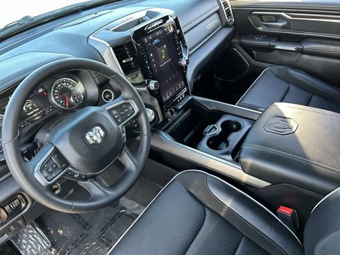 Used 2025 RAM 1500 Laramie image 17