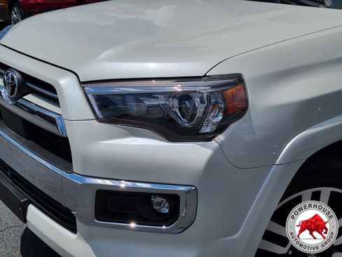 Used 2022 Toyota 4Runner Limited AWD/4WD image 11