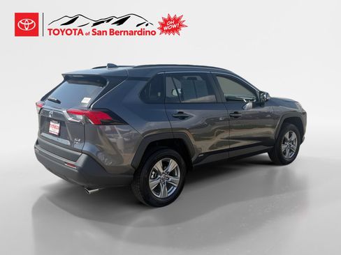 Certified 2025 Toyota RAV4 XLE AWD/4WD image 5