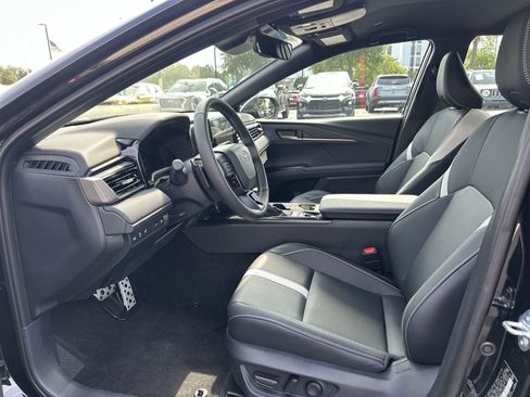 Used 2026 Toyota Camry SE w/ Convenience Package FWD image 16