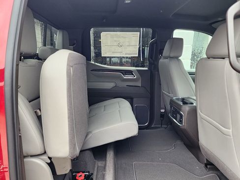 New 2026 GMC Sierra 1500 SLT image 44