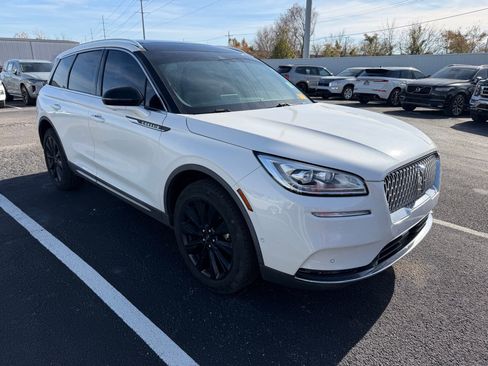 Used 2020 Lincoln Corsair Reserve w/ Equipment Group 201A image 3