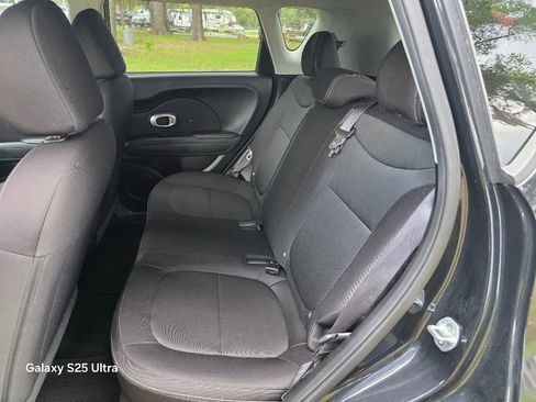 Used 2016 Kia Soul FWD image 8