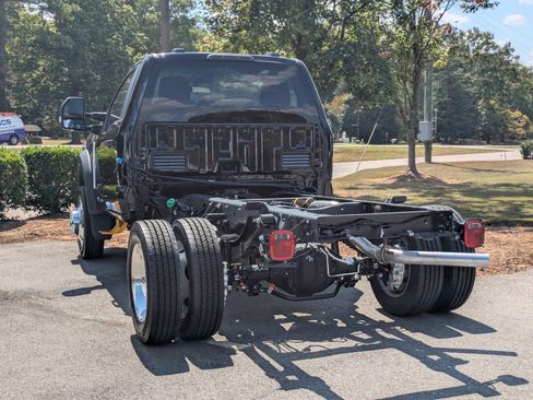 New 2026 Ford F450 XLT w/ XLT Value Package image 5