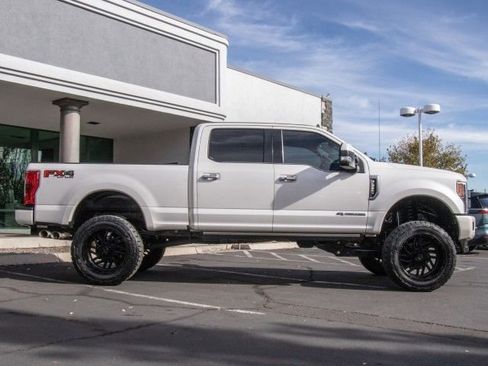 Used 2019 Ford F350 Limited image 8