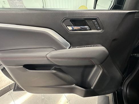 Used 2023 Chevrolet Colorado Z71 w/ Z71 Convenience Package 2 AWD/4WD image 26
