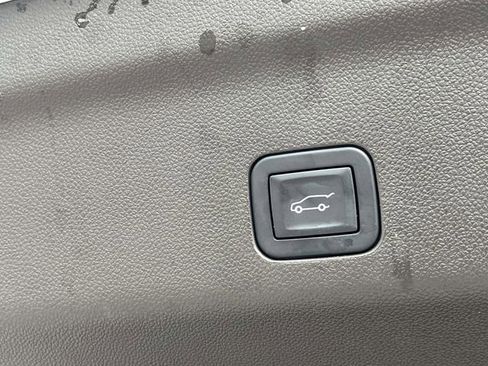 Used 2025 Chevrolet Tahoe LT w/ Comfort Package image 24