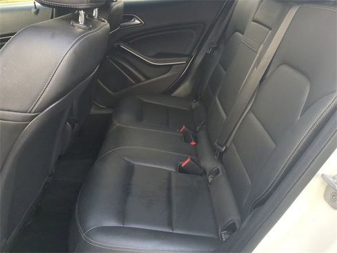 Used 2017 Mercedes-Benz GLA 250 GLA 250 image 14