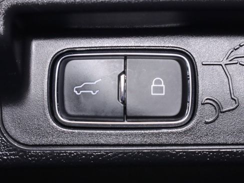 Used 2023 Ford Explorer XLT w/ Equipment Group 202A image 35