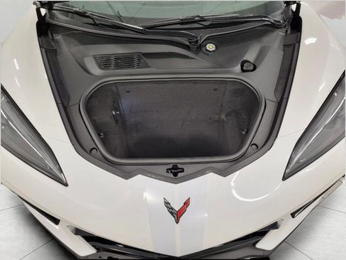 Used 2023 Chevrolet Corvette Stingray Premium Cpe w/ Z51 Performance Package image 16