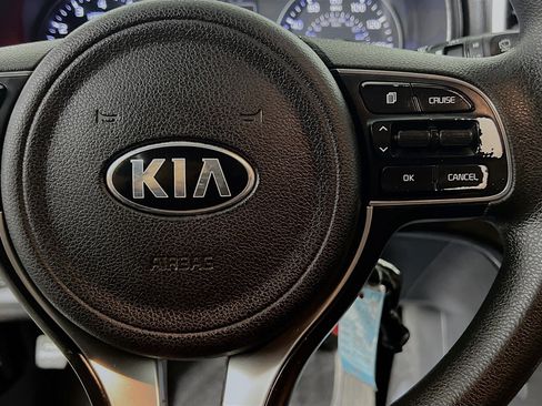 Used 2019 Kia Sportage LX FWD image 19