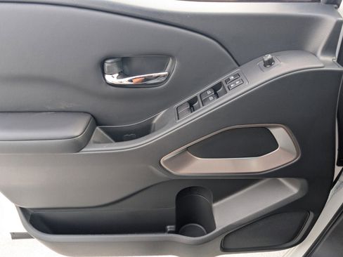 New 2026 Nissan Frontier SV image 12