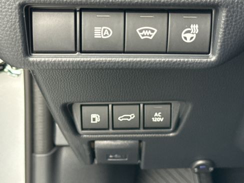 New 2026 Toyota Prius Plug-In Hybrid FWD image 23