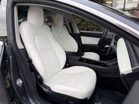 Used 2020 Tesla Model 3 Long Range image 34