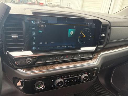 Used 2023 Chevrolet Silverado 1500 LT RWD image 10