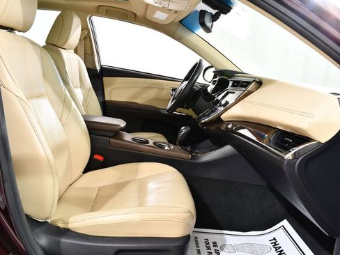 Used 2013 Toyota Avalon Limited image 10