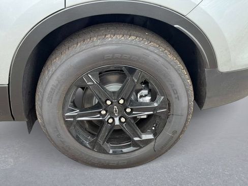 New 2026 Chevrolet Blazer LT w/ Convenience Package FWD image 10