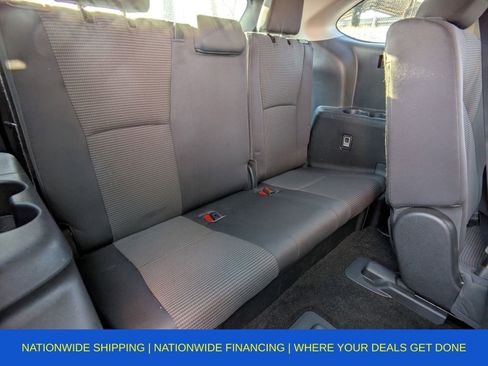 Used 2023 Toyota Highlander L image 16