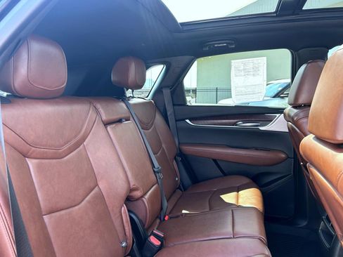 Used 2024 Cadillac XT5 Sportv w/ Technology Package AWD/4WD image 20
