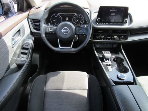 Certified 2023 Nissan Rogue SV AWD/4WD image 18