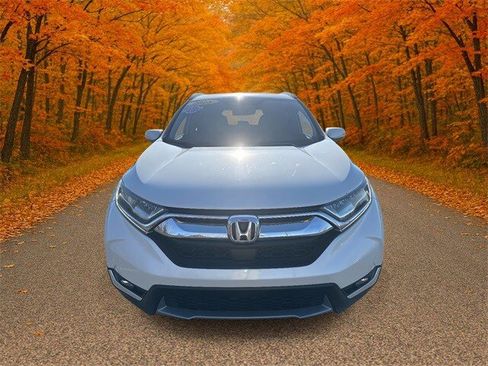 Used 2018 Honda CR-V Touring image 2