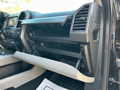 Used 2021 Ford F250 XLT w/ XLT Premium Package image 38