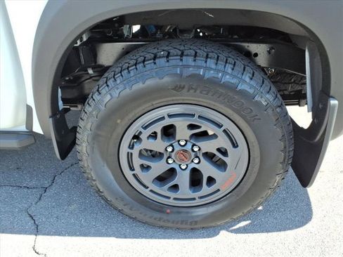 New 2026 Nissan Frontier PRO-4X AWD/4WD image 4