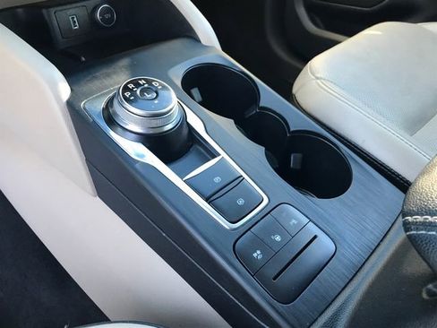 Used 2020 Ford Escape Titanium image 35