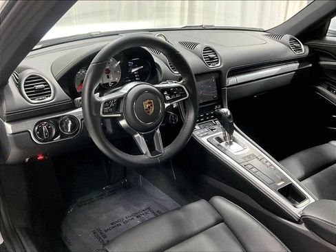 Used 2024 Porsche 718 Cayman image 7