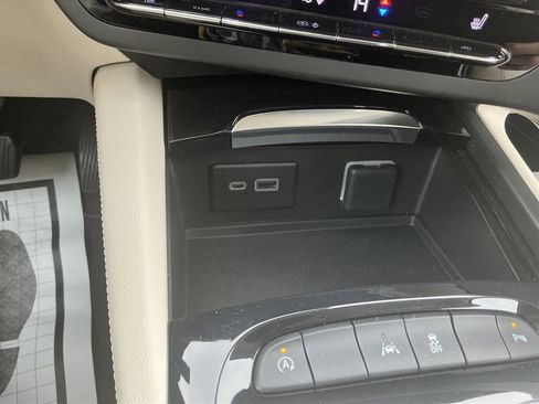 Used 2022 Buick Envision Preferred image 26