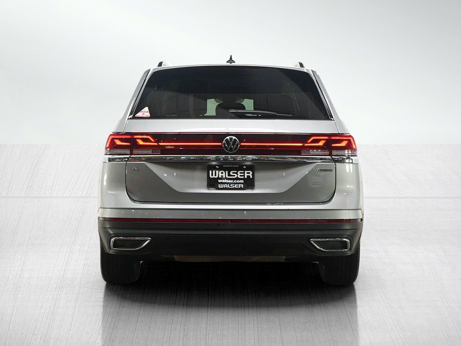 Used 2026 Volkswagen Atlas SE AWD/4WD image 4